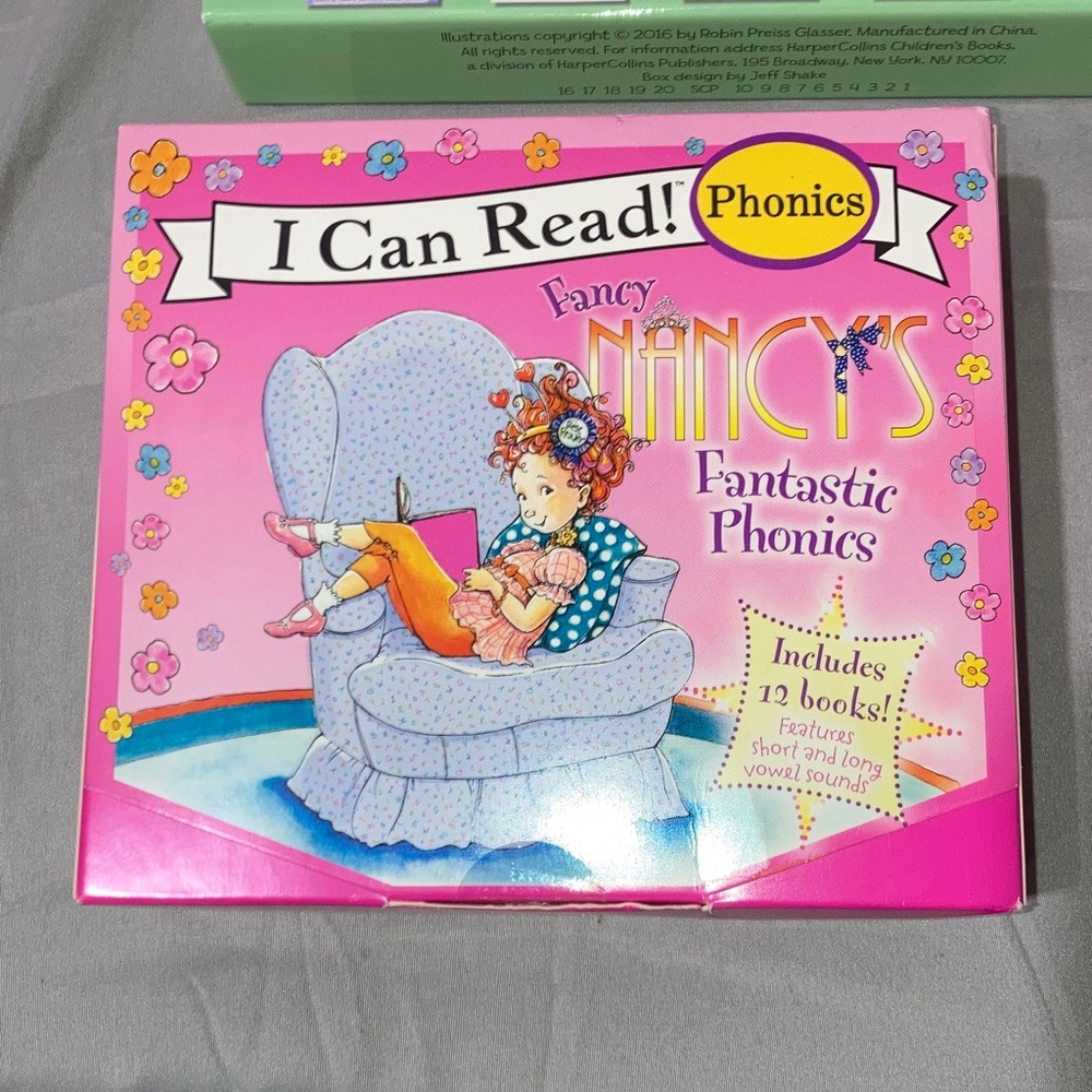 3 Fancy Nancy Book Sets (total 22short books) - Picture 5 of 8